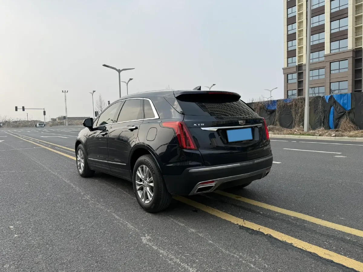 2021 Cadillac XT5 2.0T 237HP L4 9AT,autocango,china used car exporter,china ev exporter,chinese used car exporter,chinese used ev exporter