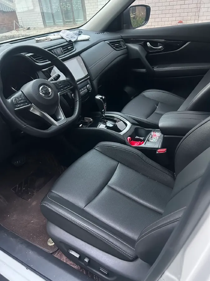 2022 Nissan X-Trail 2.0L 151HP L4 CVT,autocango,china used car exporter,china ev exporter,chinese used car exporter,chinese used ev exporter