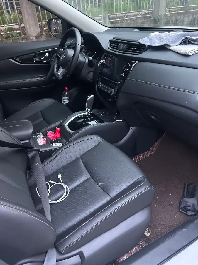 2022 Nissan X-Trail 2.0L 151HP L4 CVT,autocango,china used car exporter,china ev exporter,chinese used car exporter,chinese used ev exporter