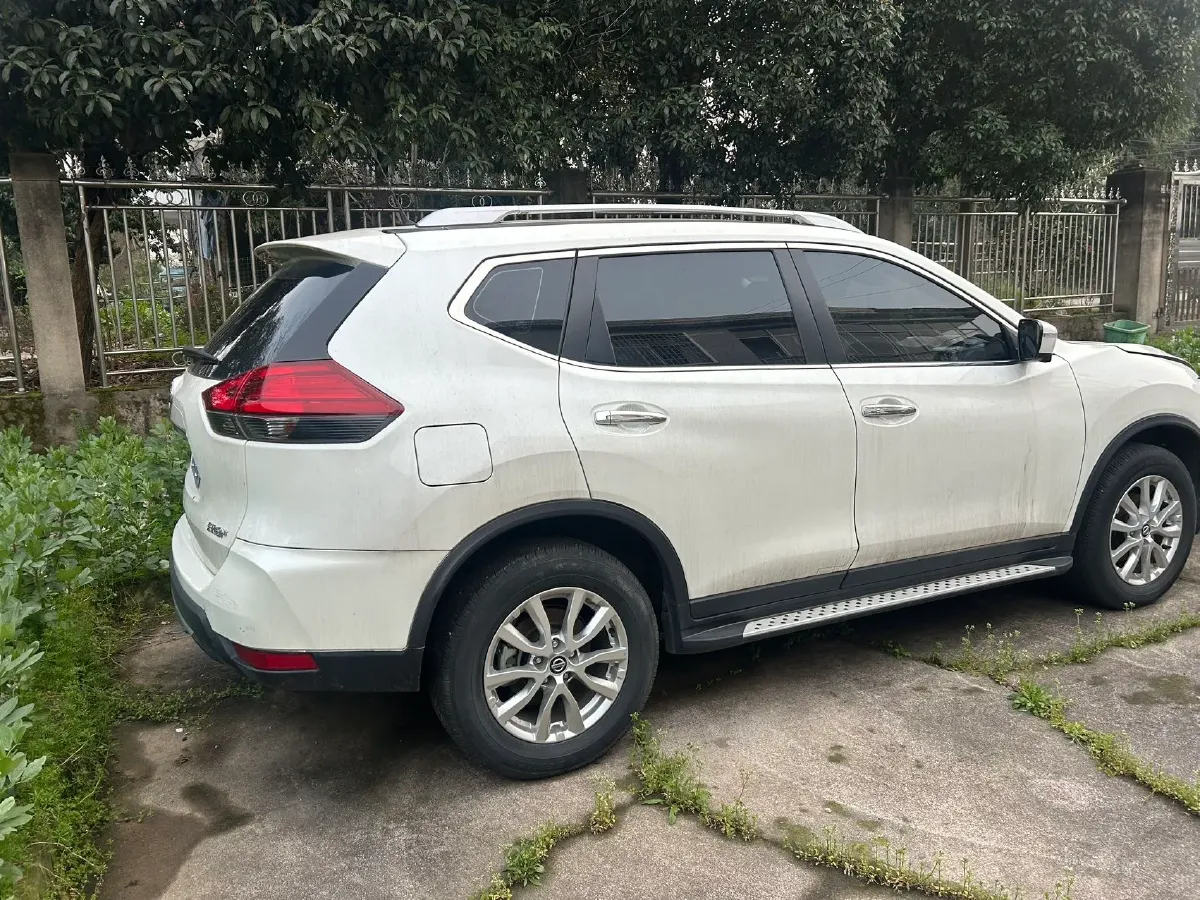 2022 Nissan X-Trail 2.0L 151HP L4 CVT,autocango,china used car exporter,china ev exporter,chinese used car exporter,chinese used ev exporter