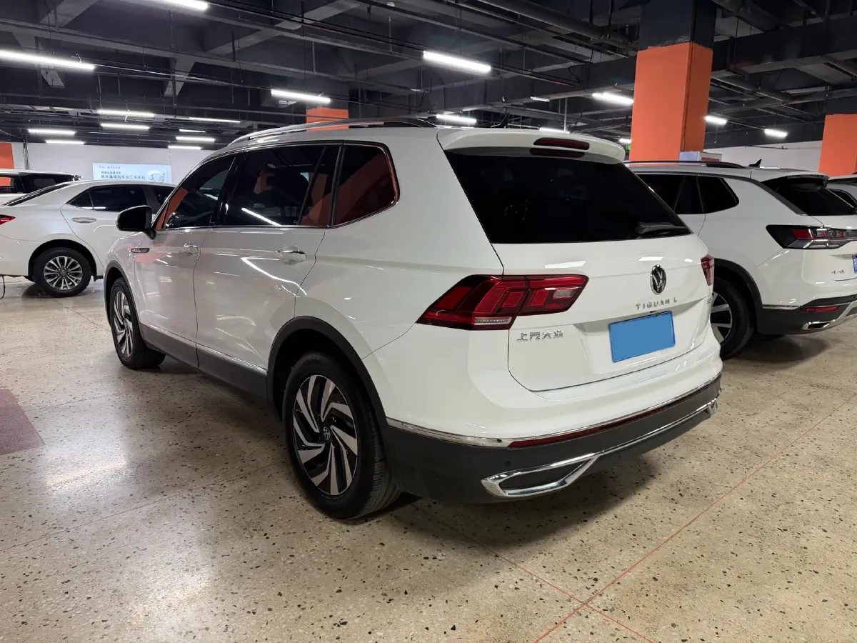 2023 Volkswagen Tiguan L 1.5T 160HP L4 7DCT,autocango,china used car exporter,china ev exporter,chinese used car exporter,chinese used ev exporter
