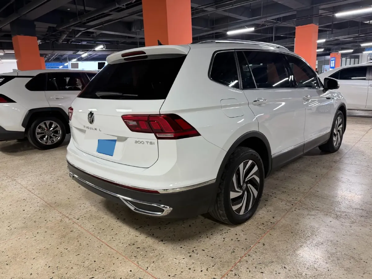 2023 Volkswagen Tiguan L 1.5T 160HP L4 7DCT,autocango,china used car exporter,china ev exporter,chinese used car exporter,chinese used ev exporter
