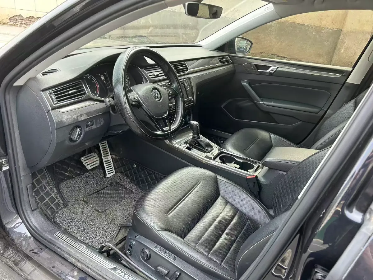 2017 Volkswagen Passat 1.8T 180HP L4 7DCT,autocango,china used car exporter,china ev exporter,chinese used car exporter,chinese used ev exporter