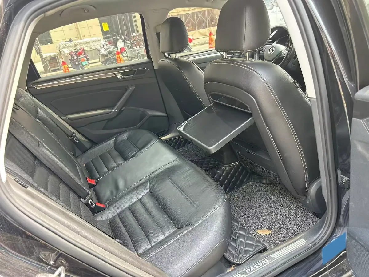 2017 Volkswagen Passat 1.8T 180HP L4 7DCT,autocango,china used car exporter,china ev exporter,chinese used car exporter,chinese used ev exporter