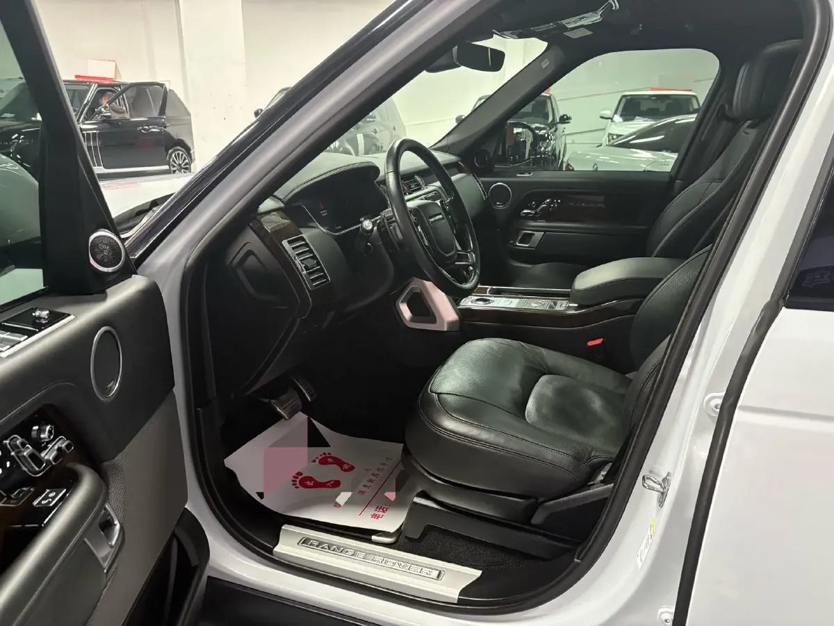 2020 Land Rover Range Rover 3.0T 400HP L6 8AT,autocango,china used car exporter,china ev exporter,chinese used car exporter,chinese used ev exporter