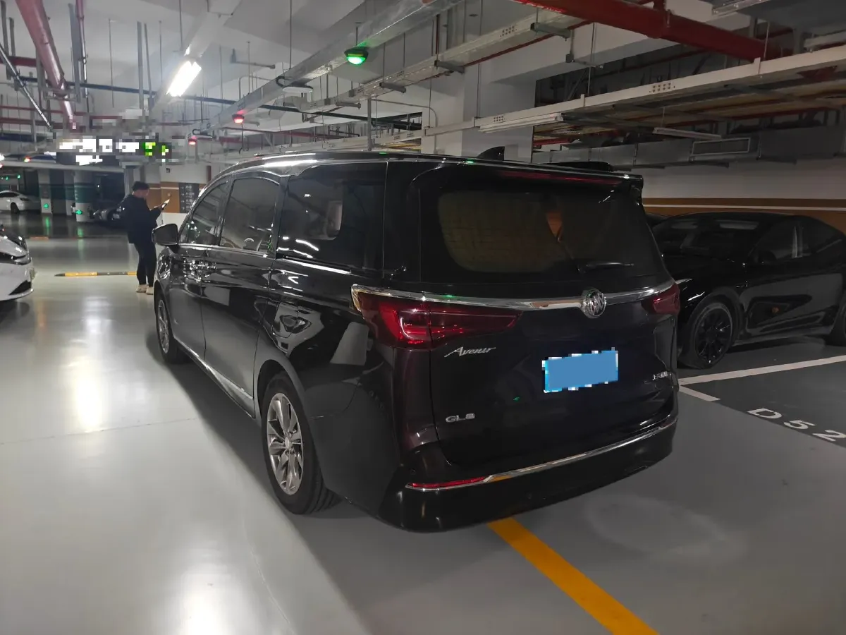 2022 Buick GL8 2.0T 237HP L4 9AT,autocango,china used car exporter,china ev exporter,chinese used car exporter,chinese used ev exporter