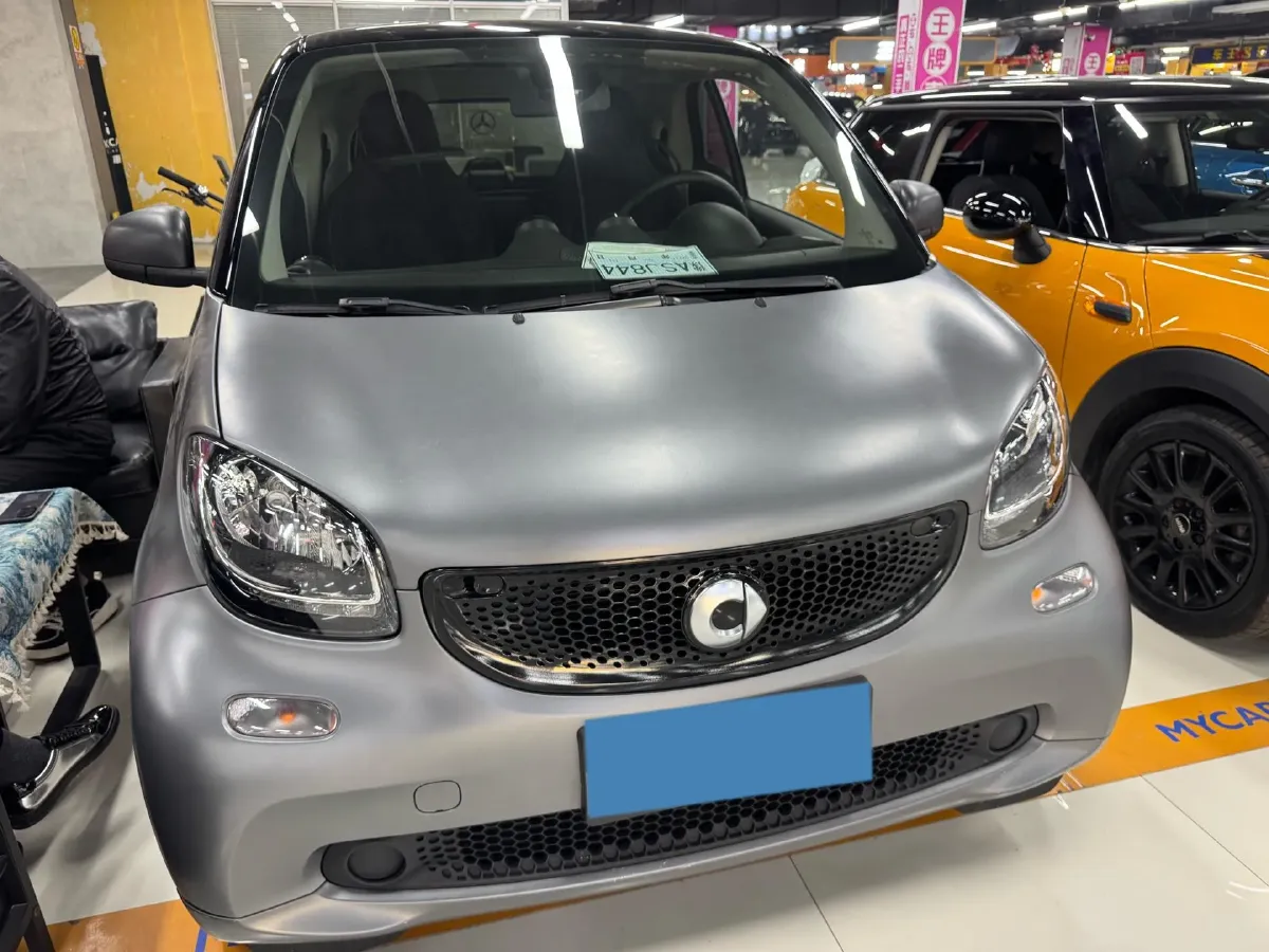 2019 Smart smart fortwo 0.9T 90HP L3 6DCT,autocango,china used car exporter,china ev exporter,chinese used car exporter,chinese used ev exporter