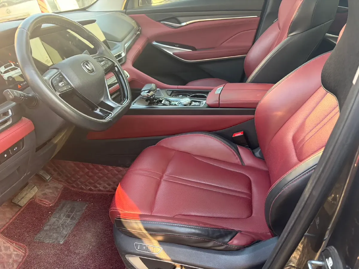 2020 ChangAn CS75 Plus 2.0T 233HP L4 8AT,autocango,china used car exporter,china ev exporter,chinese used car exporter,chinese used ev exporter