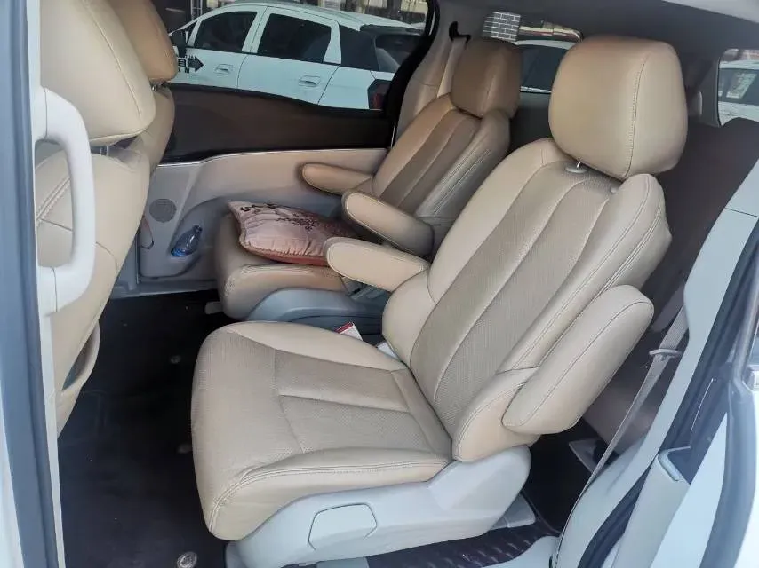 2021 Buick GL8 2.0T 237HP L4 9AT,autocango,china used car exporter,china ev exporter,chinese used car exporter,chinese used ev exporter