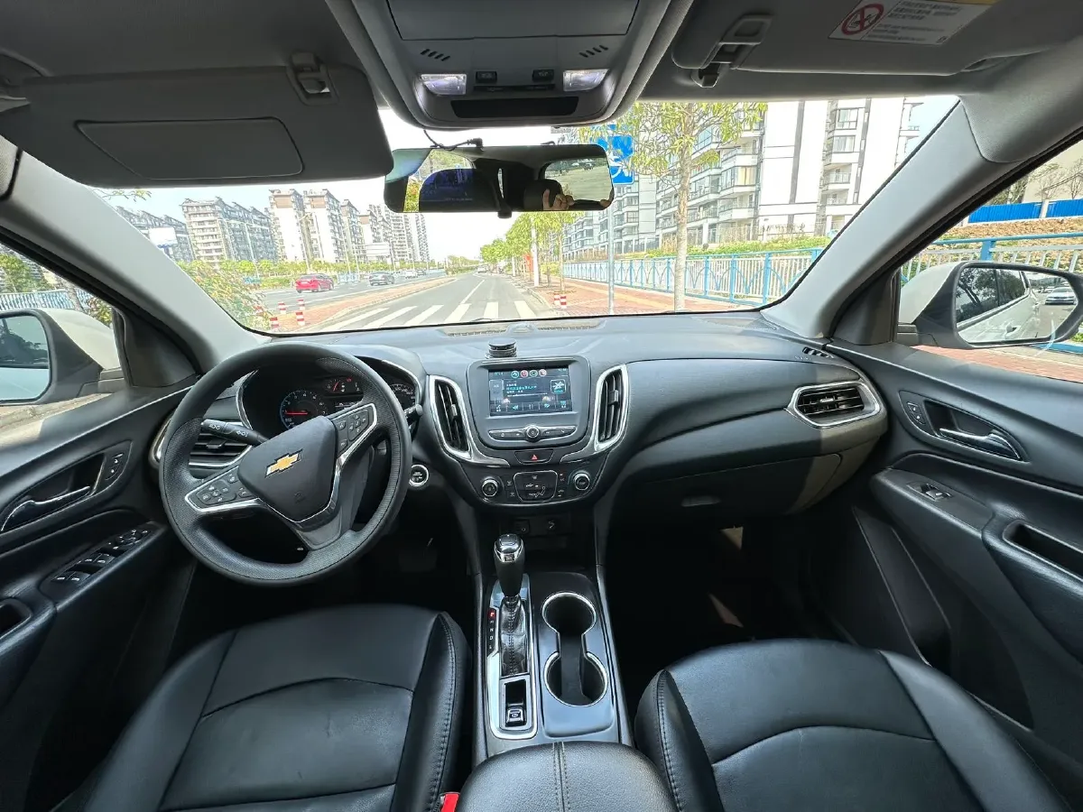 2019 Chevrolet Equinox 1.5T 169HP L4 6AT,autocango,china used car exporter,china ev exporter,chinese used car exporter,chinese used ev exporter