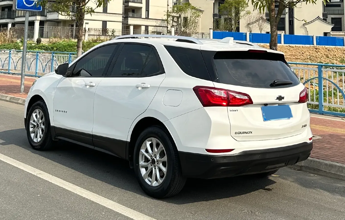 2019 Chevrolet Equinox 1.5T 169HP L4 6AT,autocango,china used car exporter,china ev exporter,chinese used car exporter,chinese used ev exporter