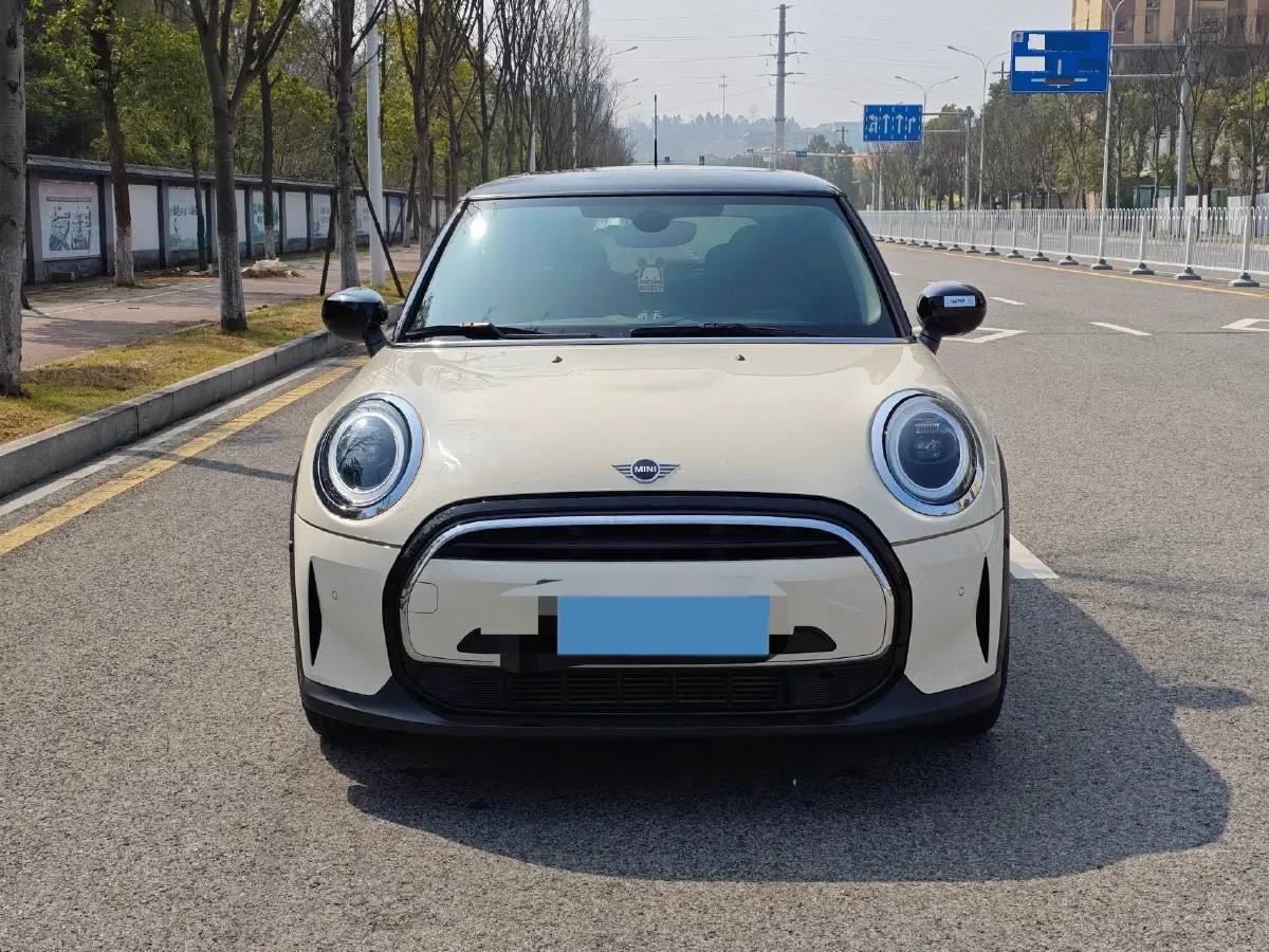 2022 MINI MINI 1.5T 136HP L3 7DCT,autocango,china used car exporter,china ev exporter,chinese used car exporter,chinese used ev exporter