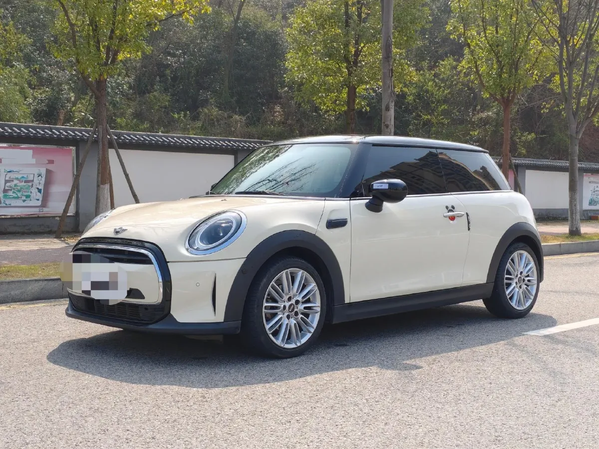2022 MINI MINI 1.5T 136HP L3 7DCT,autocango,china used car exporter,china ev exporter,chinese used car exporter,chinese used ev exporter