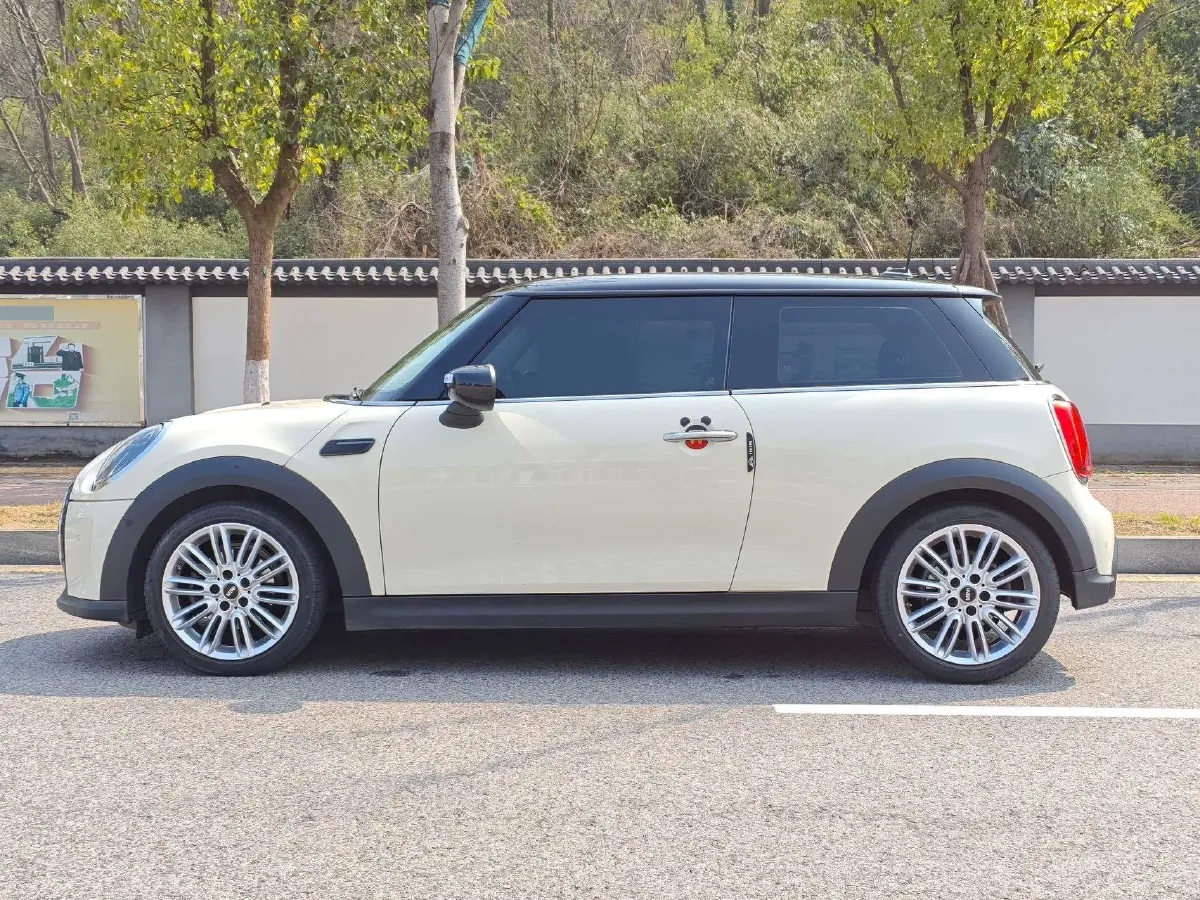 2022 MINI MINI 1.5T 136HP L3 7DCT,autocango,china used car exporter,china ev exporter,chinese used car exporter,chinese used ev exporter