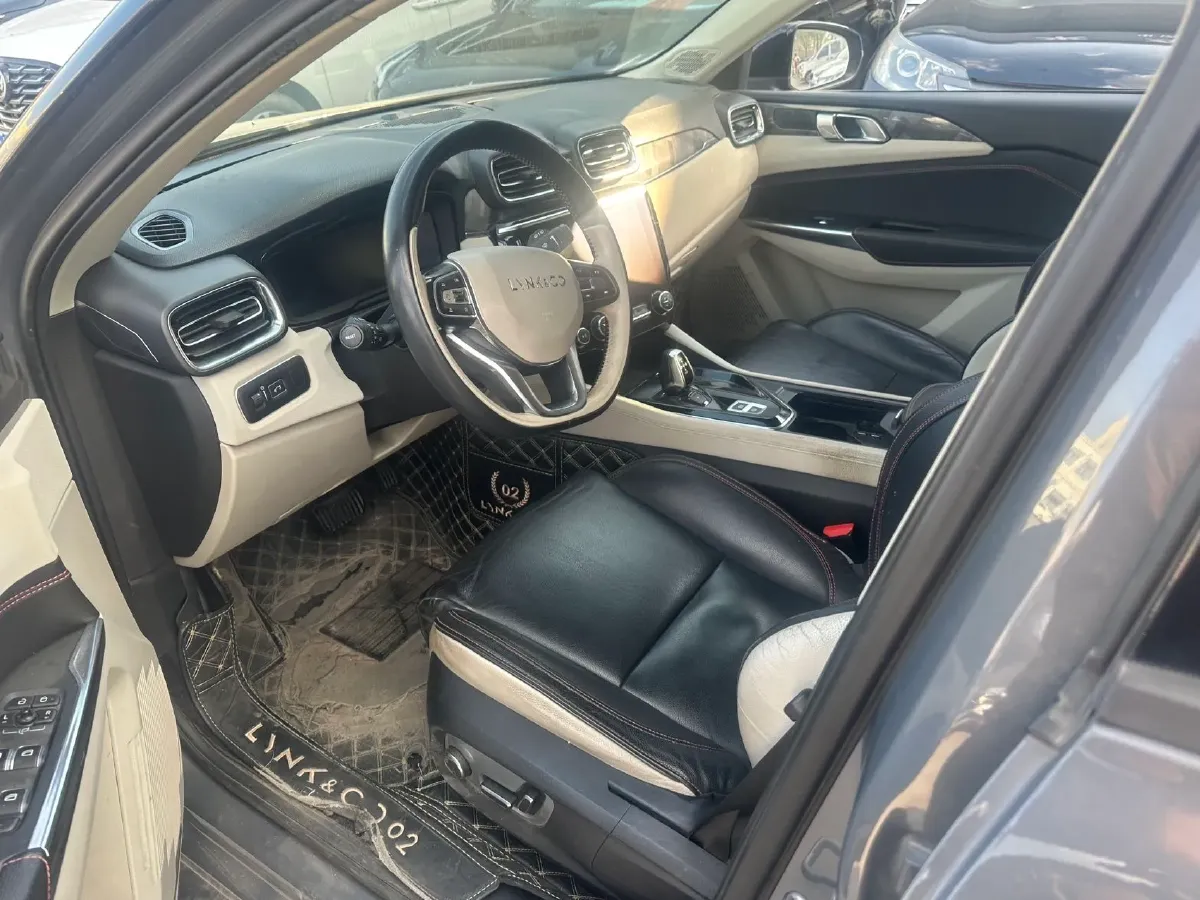 2018 Toyota C-HR 2.0L 171HP L4 CVT,autocango,china used car exporter,china ev exporter,chinese used car exporter,chinese used ev exporter