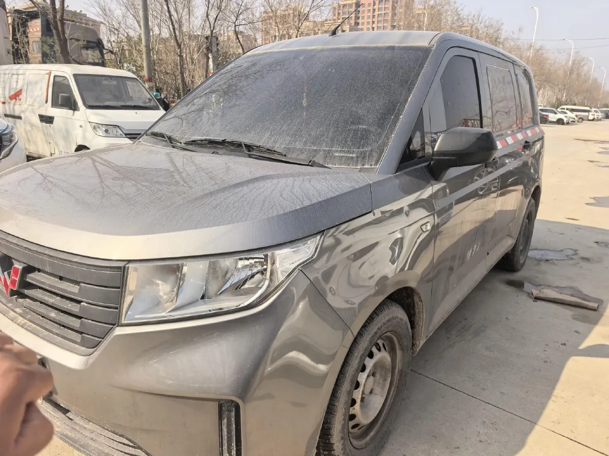 2019 WuLing HongGuang Plus 1.5T 147HP L4 6MT,autocango,china used car exporter,china ev exporter,chinese used car exporter,chinese used ev exporter