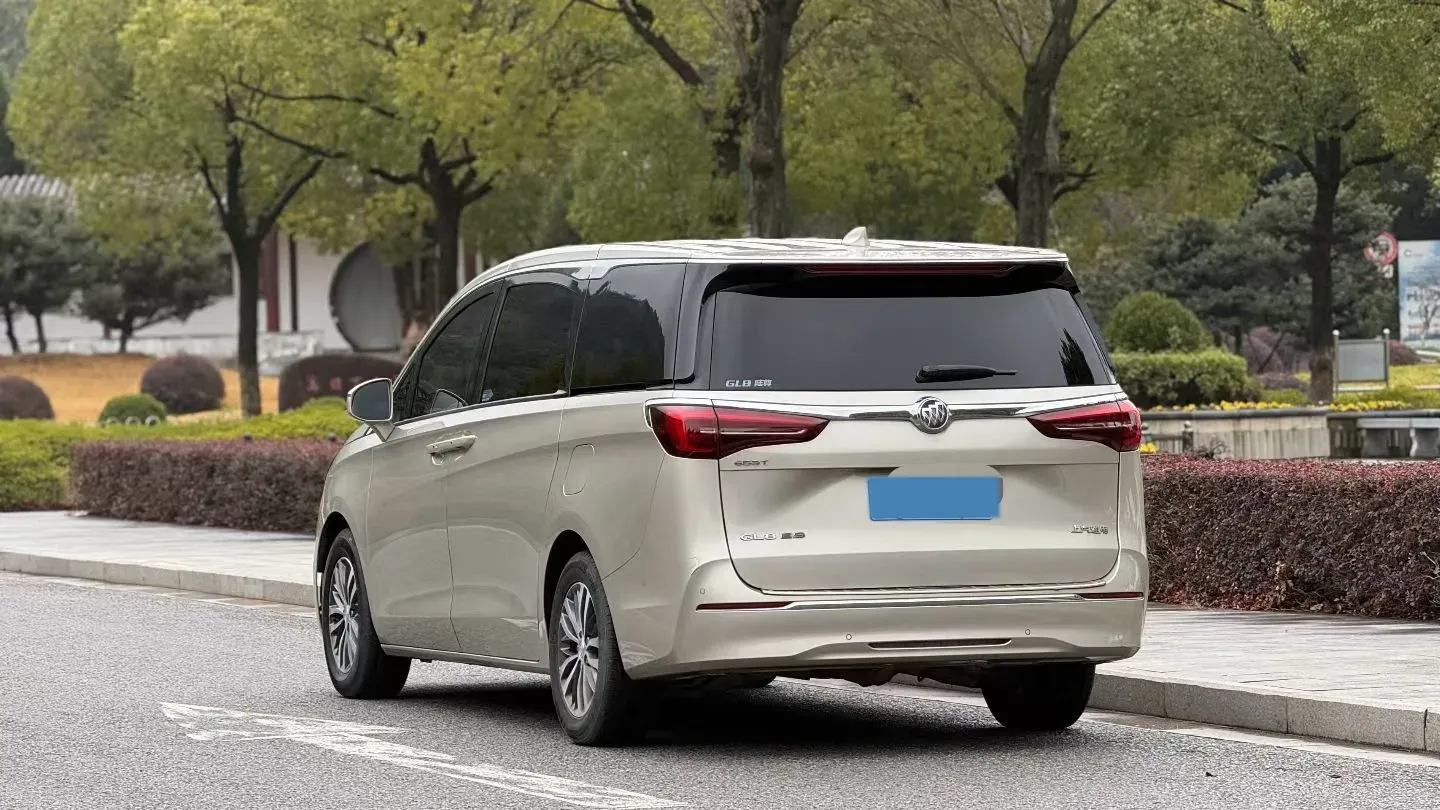 2021 Buick GL8 2.0T 237HP L4 9AT,autocango,china used car exporter,china ev exporter,chinese used car exporter,chinese used ev exporter