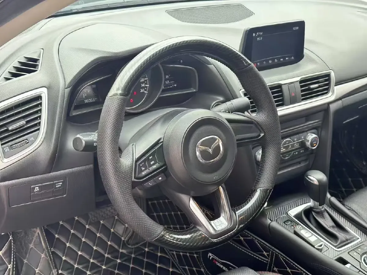 2017 Mazda 3 Axela 1.5L 117HP L4 6AT,autocango,china used car exporter,china ev exporter,chinese used car exporter,chinese used ev exporter