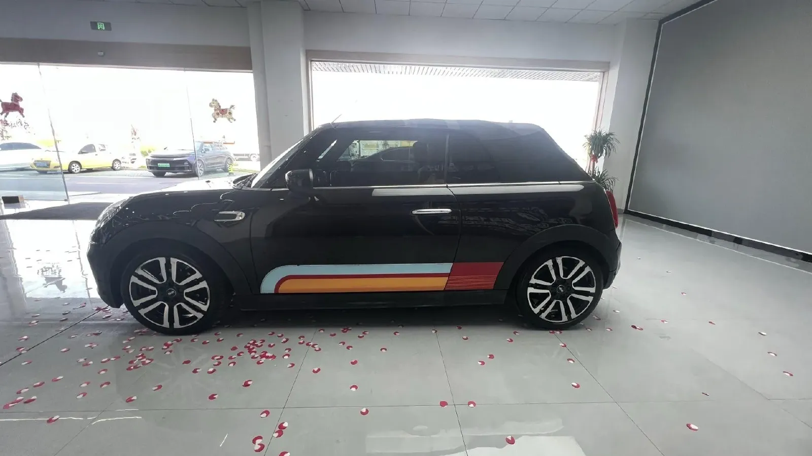 2020 MINI MINI 1.5T 136HP L3 7DCT,autocango,china used car exporter,china ev exporter,chinese used car exporter,chinese used ev exporter