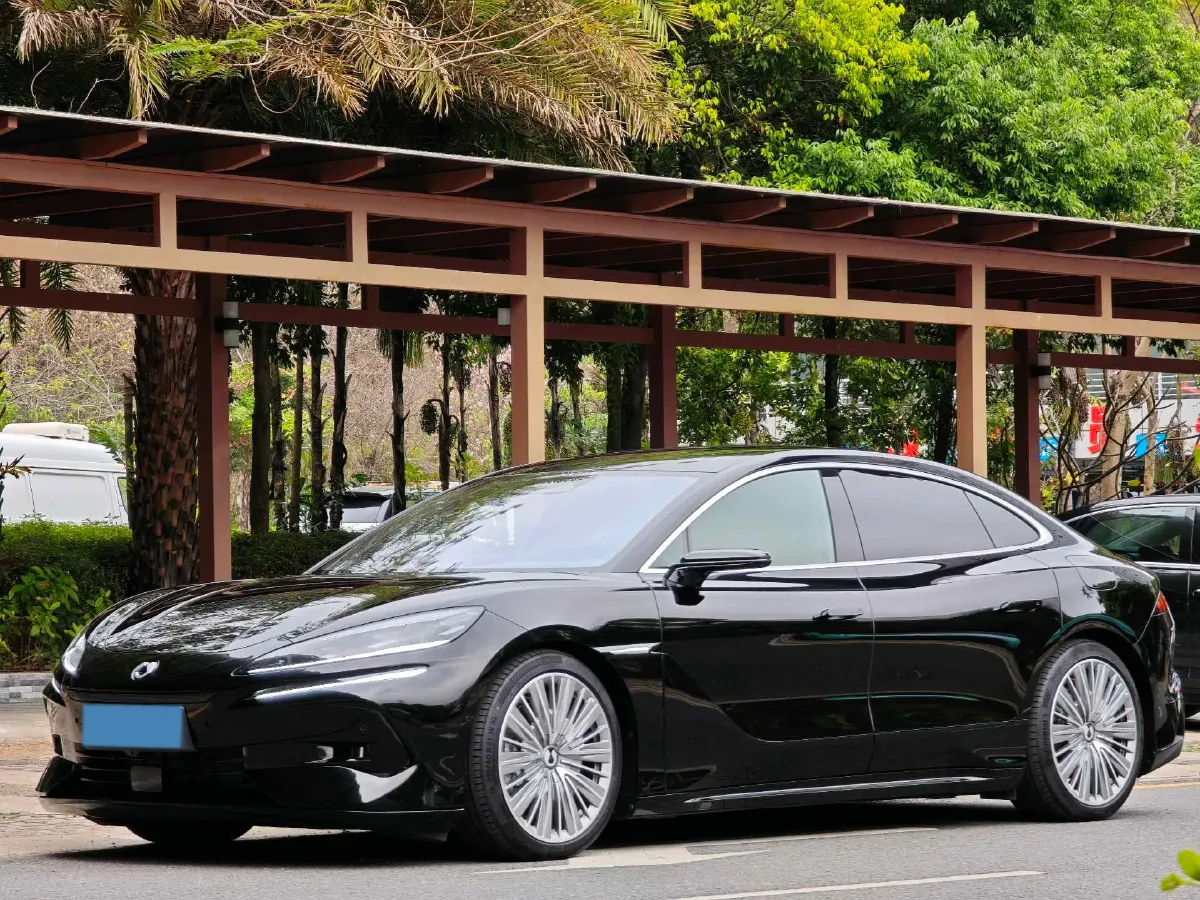 2024 Denza DenzaZ9 2.0T 207HP L4 E-CVT PHEV 38.5KWH,autocango,china used car exporter,china ev exporter,chinese used car exporter,chinese used ev exporter