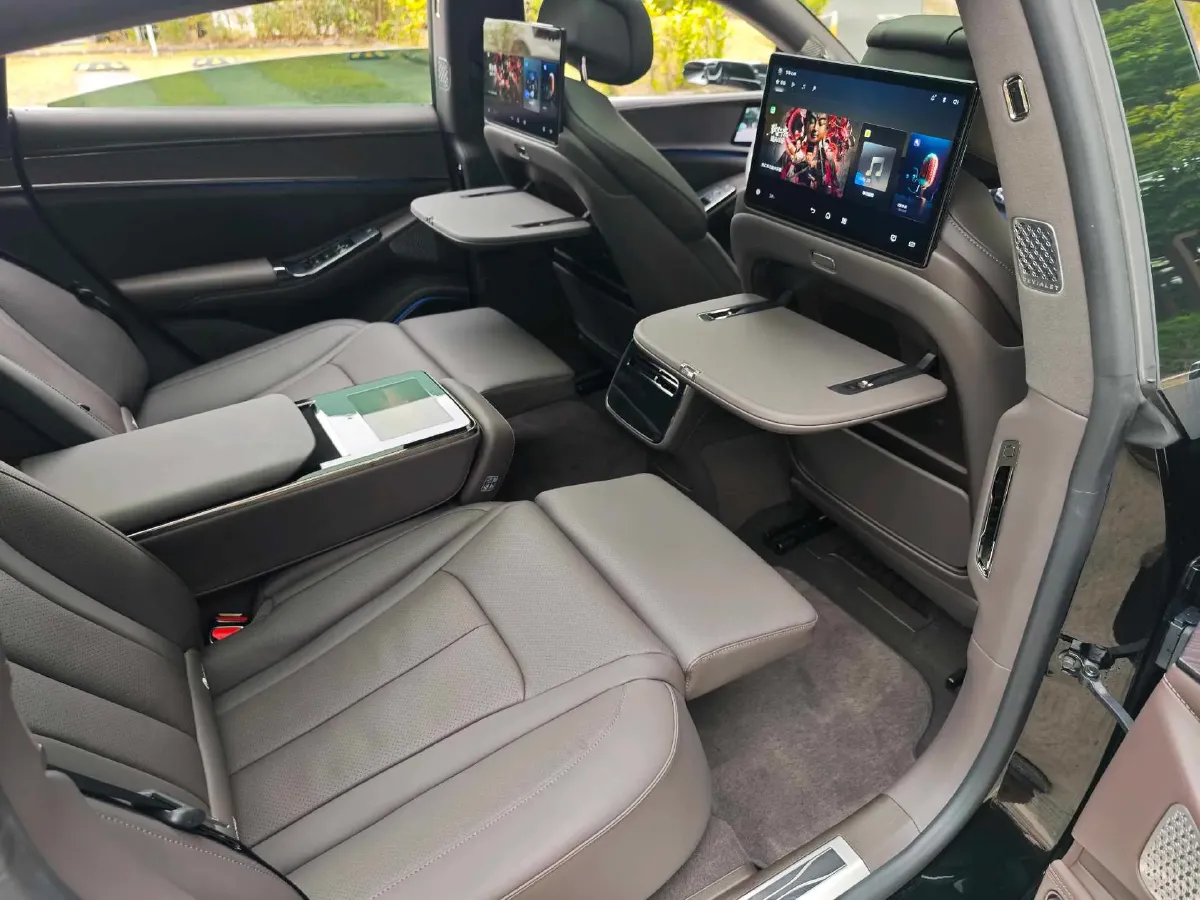 2024 Denza DenzaZ9 2.0T 207HP L4 E-CVT PHEV 38.5KWH,autocango,china used car exporter,china ev exporter,chinese used car exporter,chinese used ev exporter