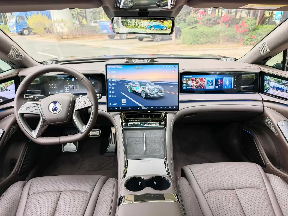 2024 Denza DenzaZ9 2.0T 207HP L4 E-CVT PHEV 38.5KWH,autocango,china used car exporter,china ev exporter,chinese used car exporter,chinese used ev exporter