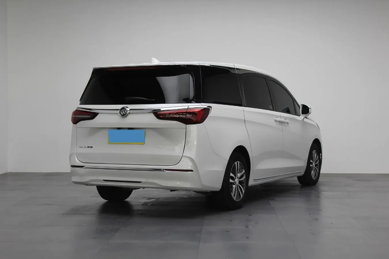2023 Buick GL8 2.0T 237HP L4 9AT,autocango,china used car exporter,china ev exporter,chinese used car exporter,chinese used ev exporter