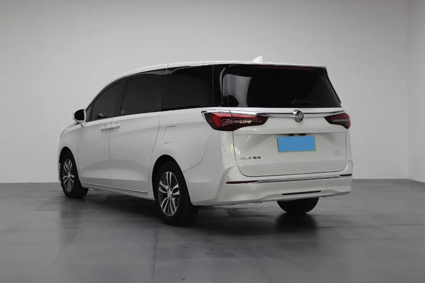 2023 Buick GL8 2.0T 237HP L4 9AT,autocango,china used car exporter,china ev exporter,chinese used car exporter,chinese used ev exporter