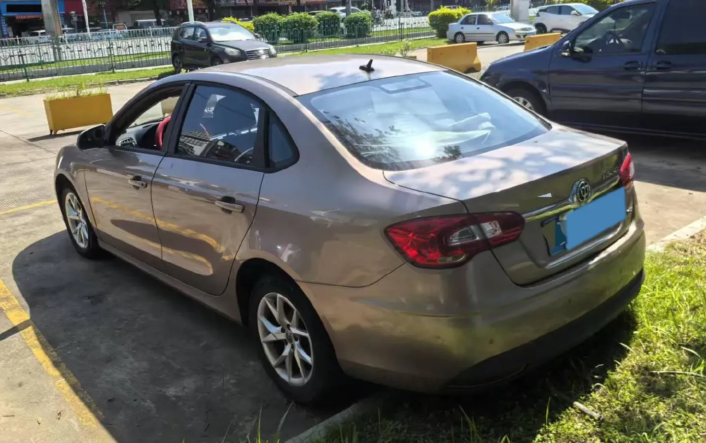 2014 Brilliance Auto H530 1.5T 150HP L4 5AT,autocango,china used car exporter,china ev exporter,chinese used car exporter,chinese used ev exporter