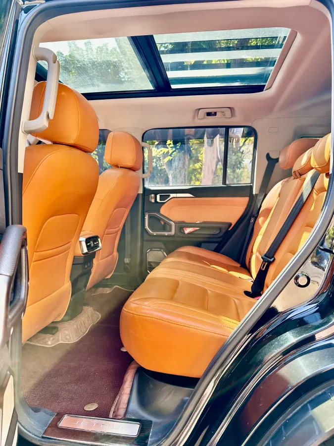 2023 Jetour Traveller 2.0T 254HP L4 7DCT,autocango,china used car exporter,china ev exporter,chinese used car exporter,chinese used ev exporter