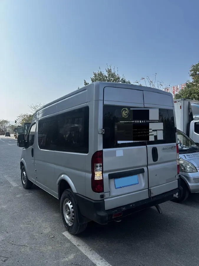 2019 MAXUS XinTu V80 2.5T 136HP L4 6MT,autocango,china used car exporter,china ev exporter,chinese used car exporter,chinese used ev exporter