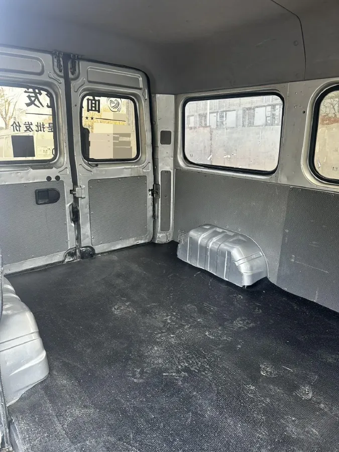 2019 MAXUS XinTu V80 2.5T 136HP L4 6MT,autocango,china used car exporter,china ev exporter,chinese used car exporter,chinese used ev exporter