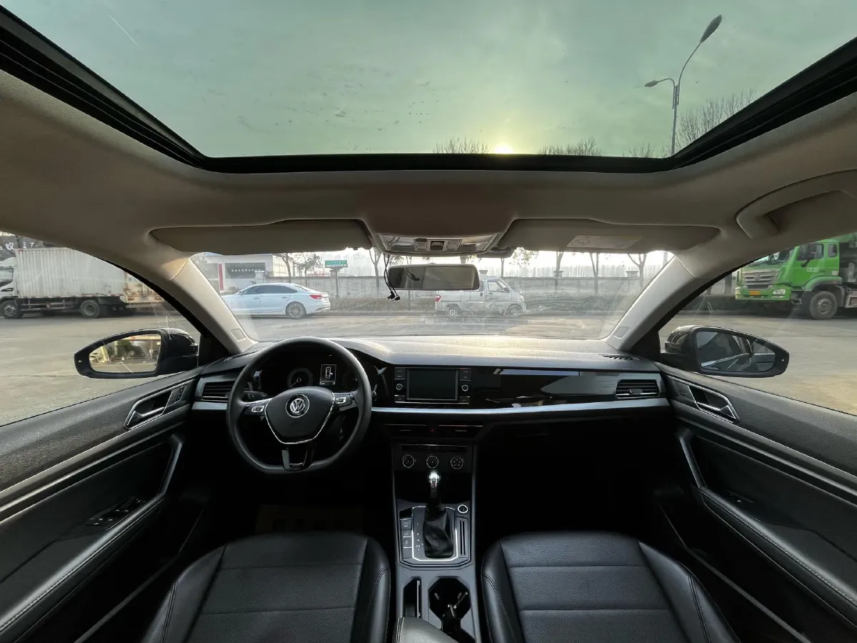 2018 Volkswagen Lavida 1.2T 116HP L4 7DCT,autocango,china used car exporter,china ev exporter,chinese used car exporter,chinese used ev exporter