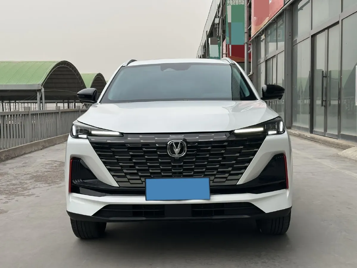 2022 ChangAn Oshan X7 Plus 1.5T 188HP L4 7DCT,autocango,china used car exporter,china ev exporter,chinese used car exporter,chinese used ev exporter