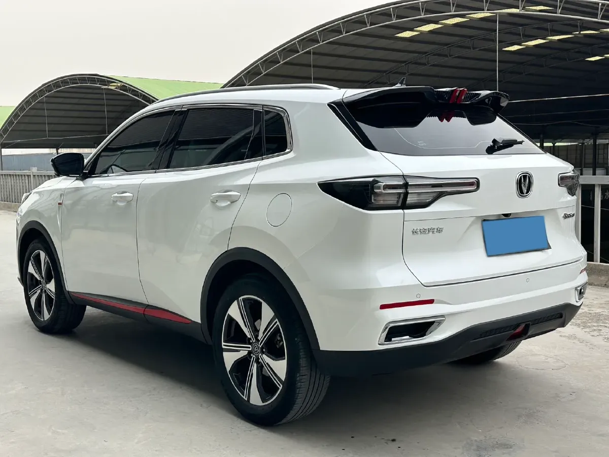 2022 ChangAn Oshan X7 Plus 1.5T 188HP L4 7DCT,autocango,china used car exporter,china ev exporter,chinese used car exporter,chinese used ev exporter