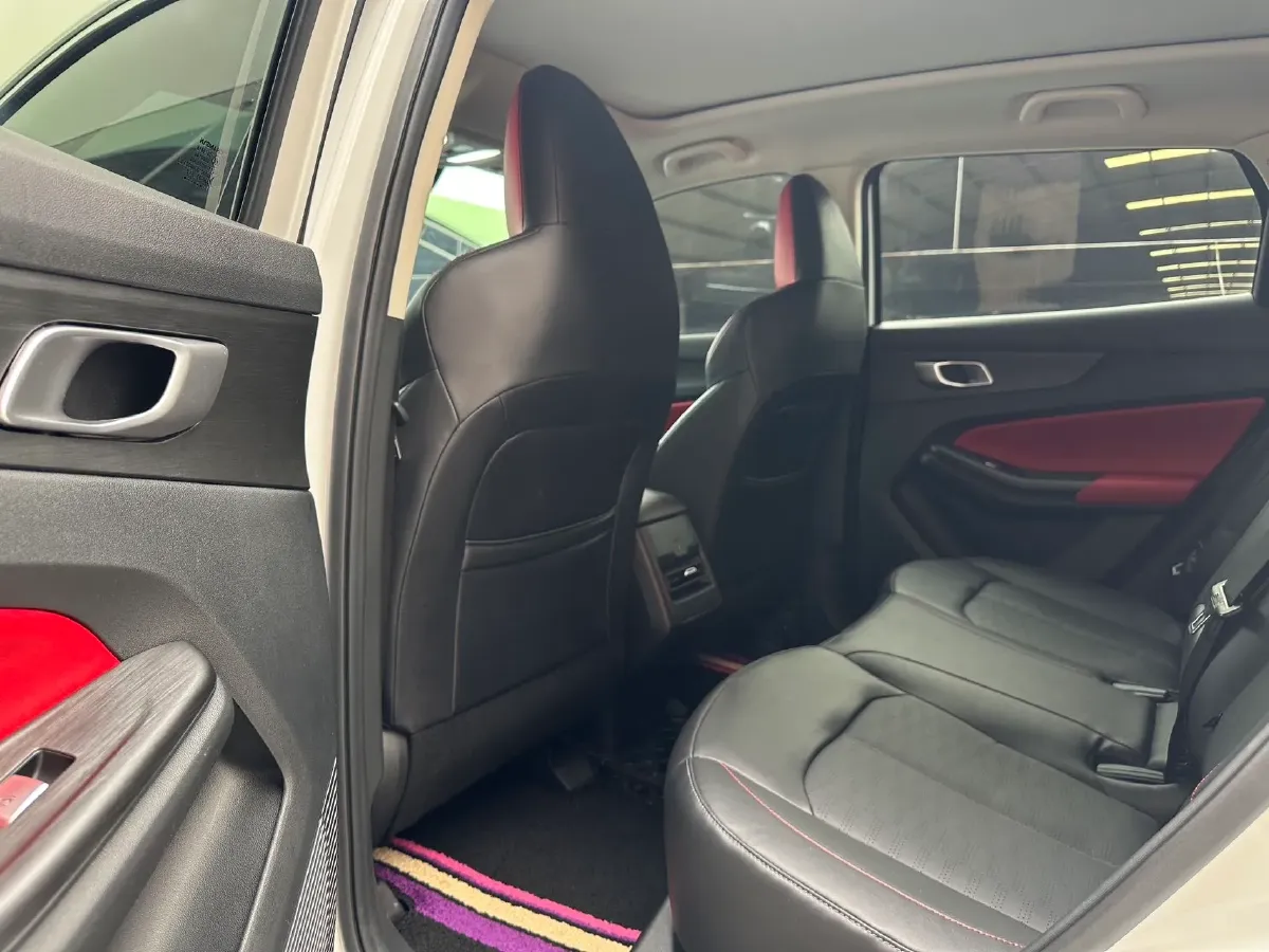 2022 ChangAn Oshan X7 Plus 1.5T 188HP L4 7DCT,autocango,china used car exporter,china ev exporter,chinese used car exporter,chinese used ev exporter