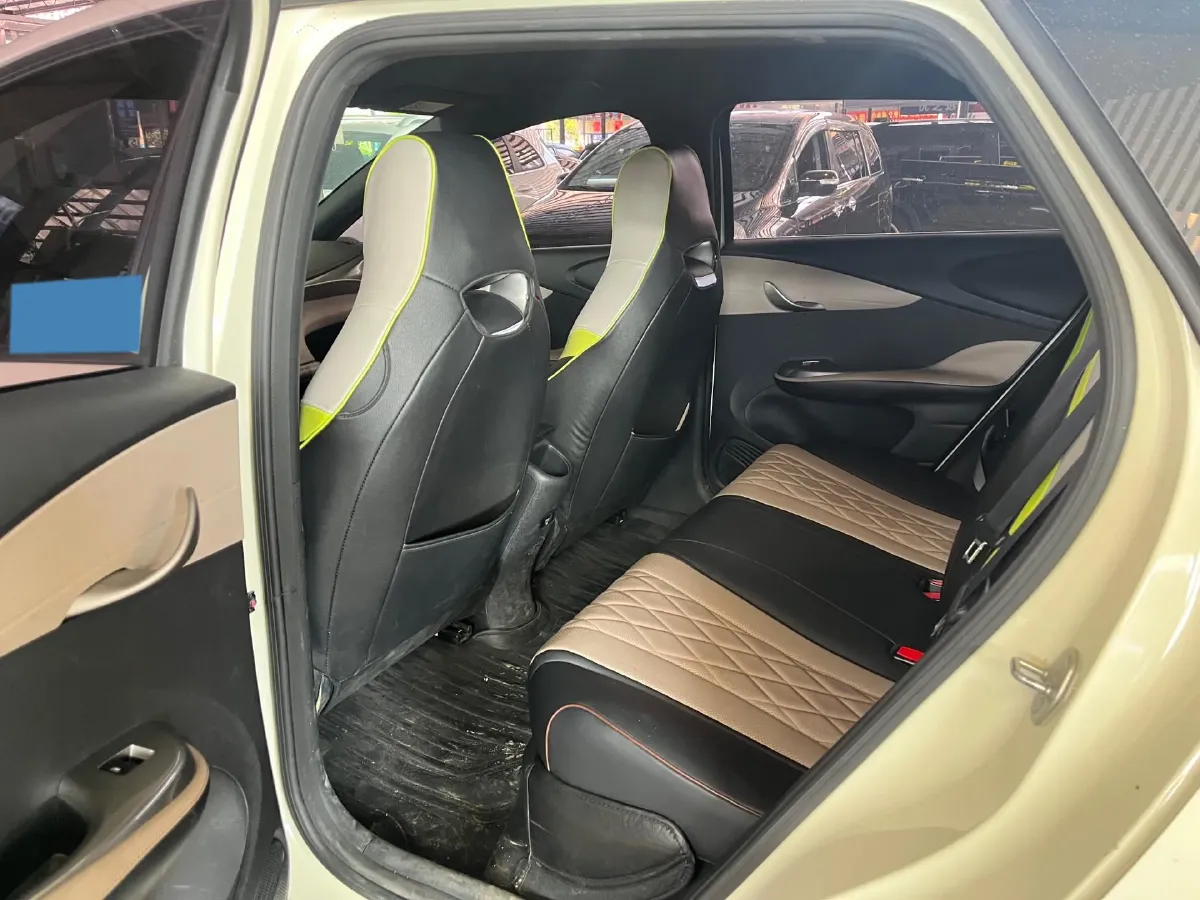 2021 Ford Escort 1.5L 122HP L3 6AT,autocango,china used car exporter,china ev exporter,chinese used car exporter,chinese used ev exporter