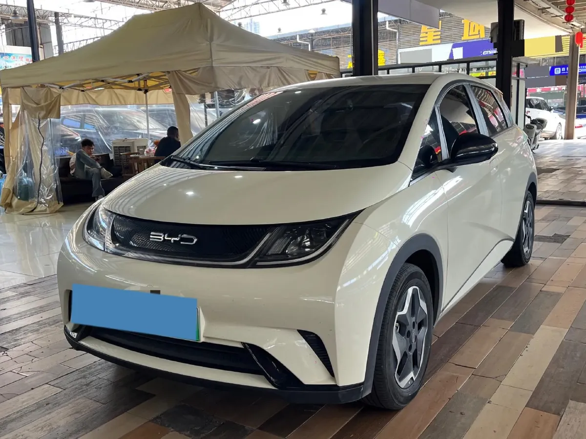 2021 Ford Escort 1.5L 122HP L3 6AT,autocango,china used car exporter,china ev exporter,chinese used car exporter,chinese used ev exporter