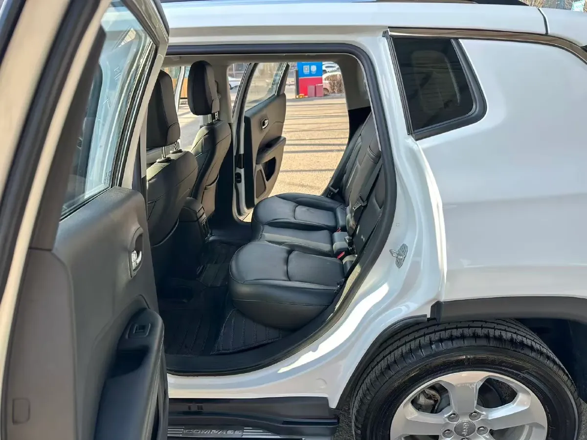 2017 Jeep Compass 1.4T 165HP L4 7DCT,autocango,china used car exporter,china ev exporter,chinese used car exporter,chinese used ev exporter