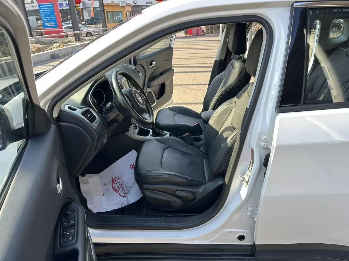 2017 Jeep Compass 1.4T 165HP L4 7DCT,autocango,china used car exporter,china ev exporter,chinese used car exporter,chinese used ev exporter