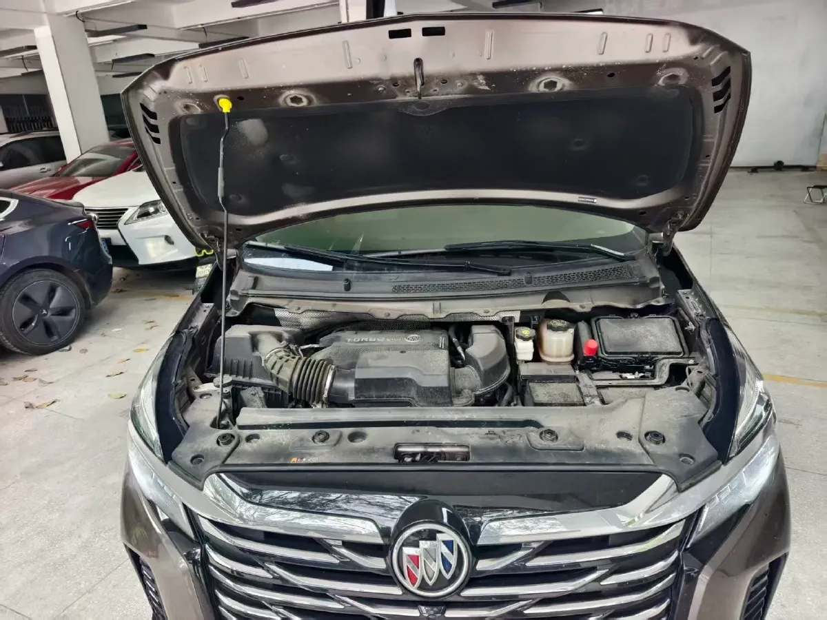 2023 Buick GL8 2.0T 237HP L4 9AT,autocango,china used car exporter,china ev exporter,chinese used car exporter,chinese used ev exporter