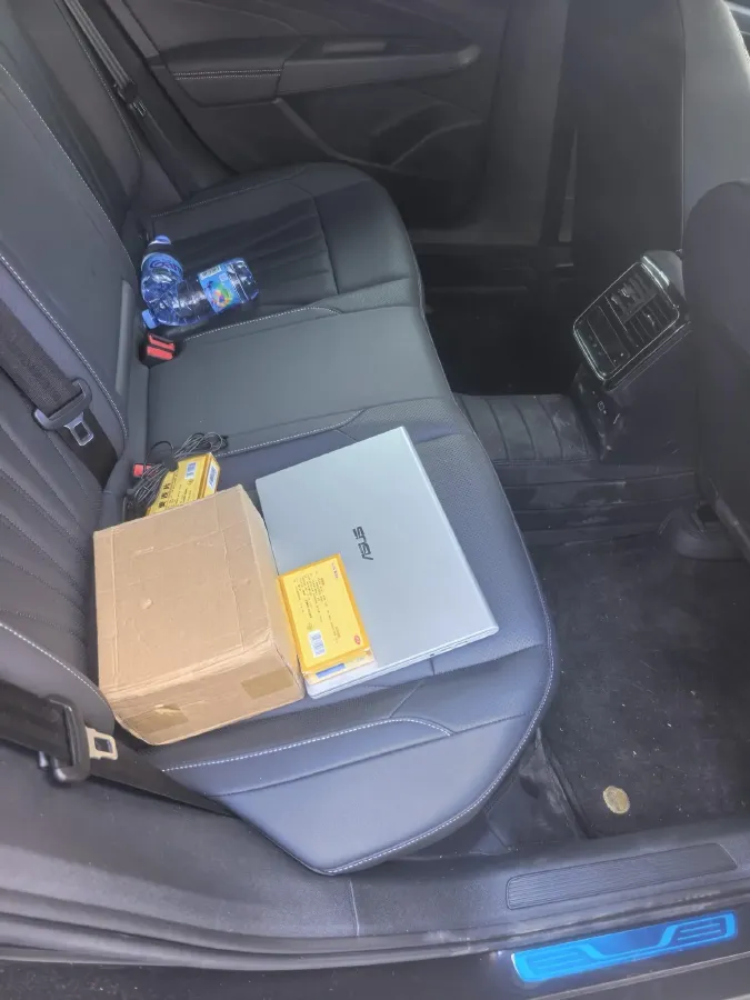 2025 Volkswagen Passat 2.0T 220HP L4 7DCT,autocango,china used car exporter,china ev exporter,chinese used car exporter,chinese used ev exporter