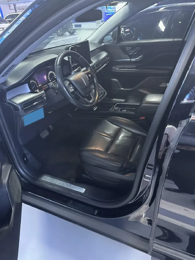 2021 Lincoln Corsair 2.0T 245HP L4 8AT,autocango,china used car exporter,china ev exporter,chinese used car exporter,chinese used ev exporter