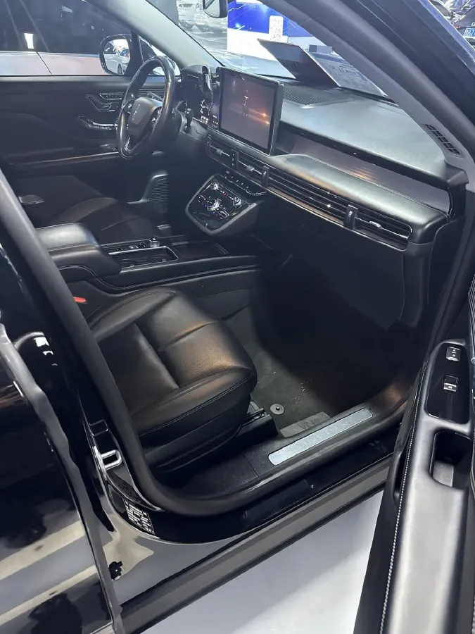 2021 Lincoln Corsair 2.0T 245HP L4 8AT,autocango,china used car exporter,china ev exporter,chinese used car exporter,chinese used ev exporter