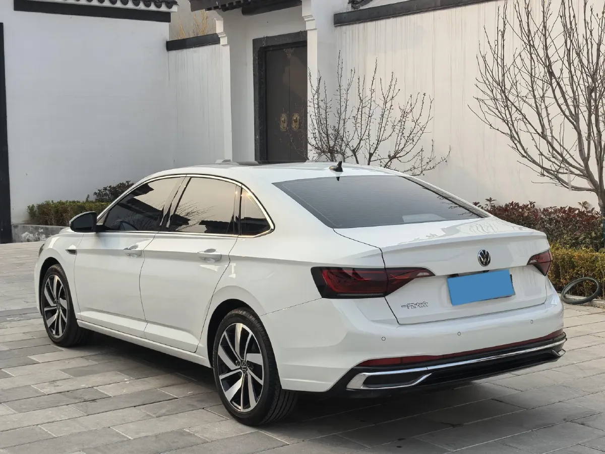 2024 Volkswagen Sagitar 1.5T 160HP L4 7DCT,autocango,china used car exporter,china ev exporter,chinese used car exporter,chinese used ev exporter