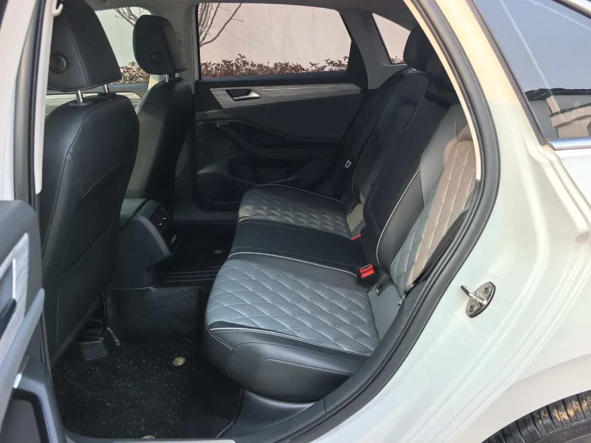 2024 Volkswagen Sagitar 1.5T 160HP L4 7DCT,autocango,china used car exporter,china ev exporter,chinese used car exporter,chinese used ev exporter