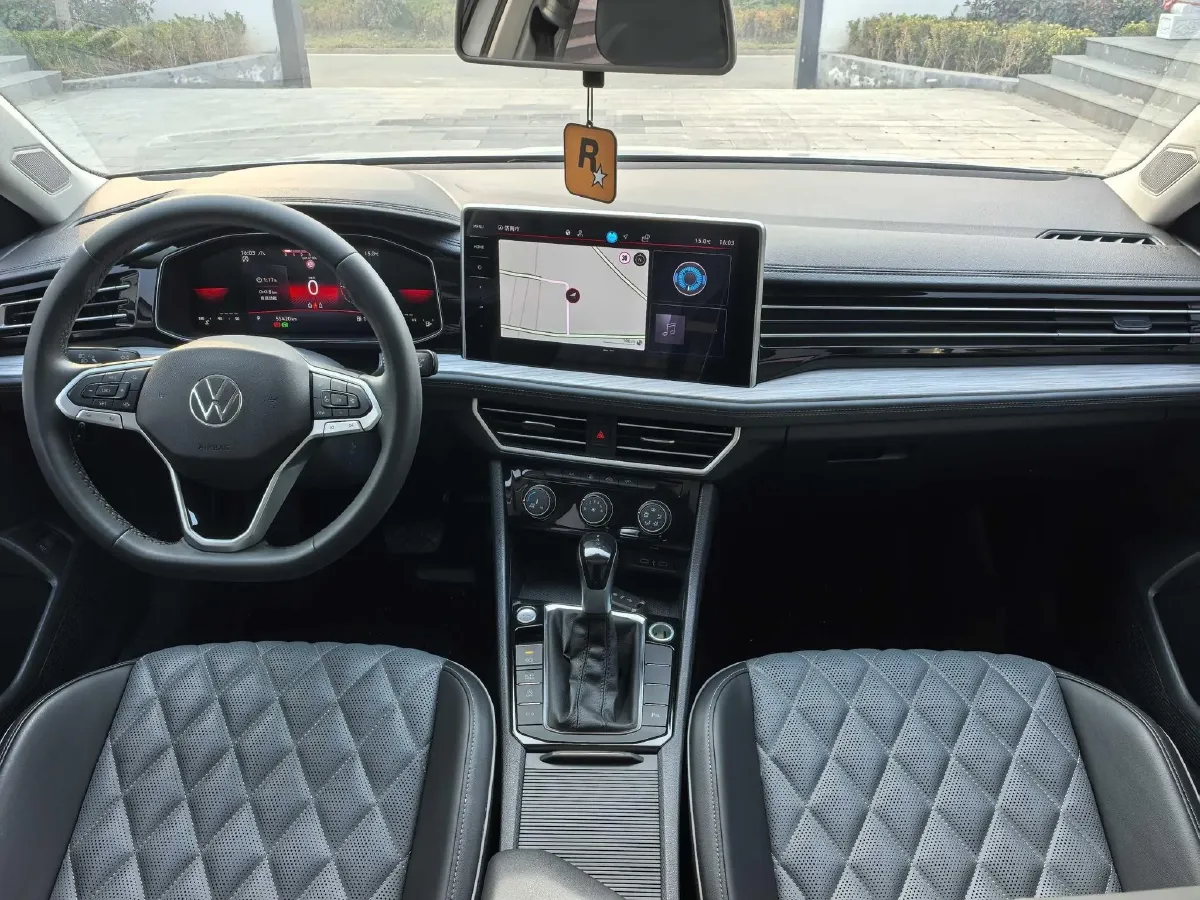 2024 Volkswagen Sagitar 1.5T 160HP L4 7DCT,autocango,china used car exporter,china ev exporter,chinese used car exporter,chinese used ev exporter