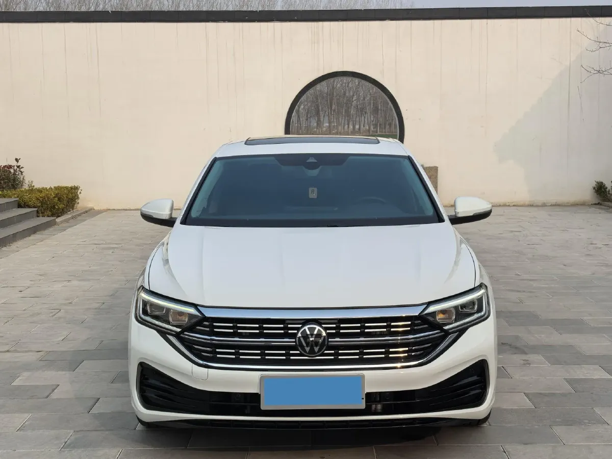 2024 Volkswagen Sagitar 1.5T 160HP L4 7DCT,autocango,china used car exporter,china ev exporter,chinese used car exporter,chinese used ev exporter