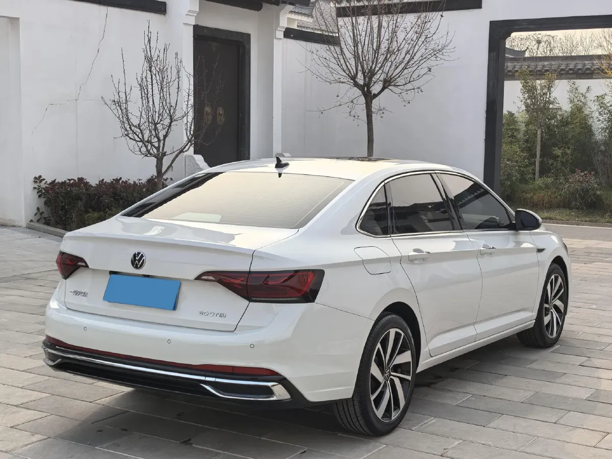 2024 Volkswagen Sagitar 1.5T 160HP L4 7DCT,autocango,china used car exporter,china ev exporter,chinese used car exporter,chinese used ev exporter
