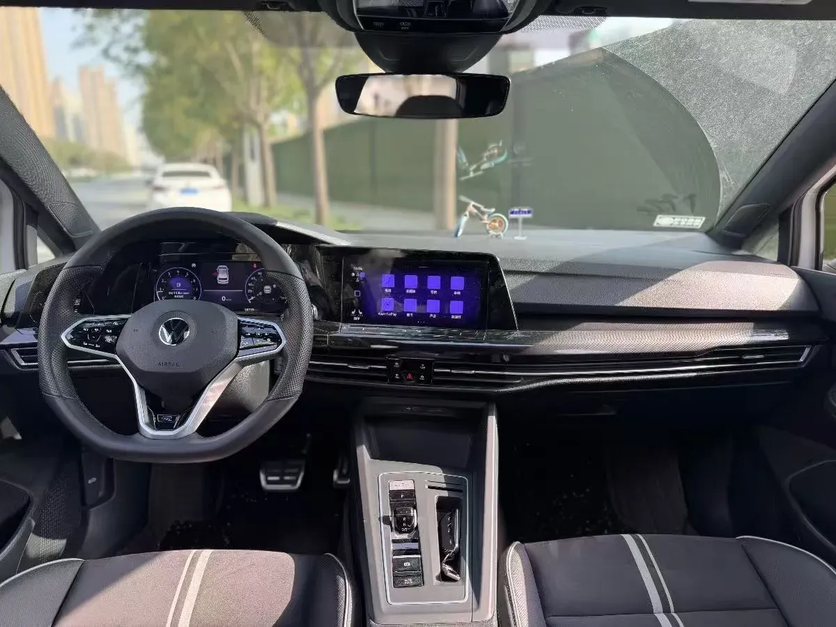 2024 Volkswagen Golf 1.4T 150HP L4 7DCT,autocango,china used car exporter,china ev exporter,chinese used car exporter,chinese used ev exporter